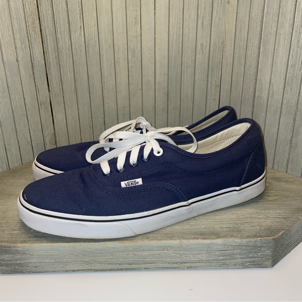 Men’s Vans Blue Canvas Sneakers 9.5/ W11
